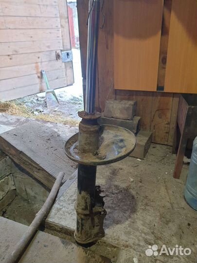 Стойка амортизатора тойота камри задняя левая