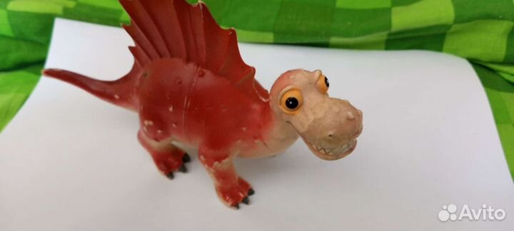 Игрушки динозавры