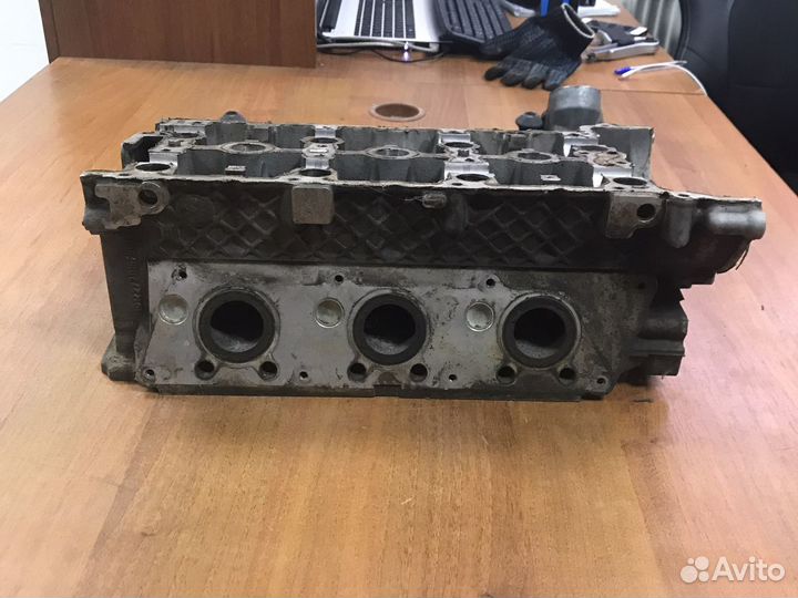 Головка блока цилиндров правая Mercedes w204 m272