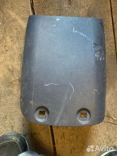 Кожух рулевой колонки