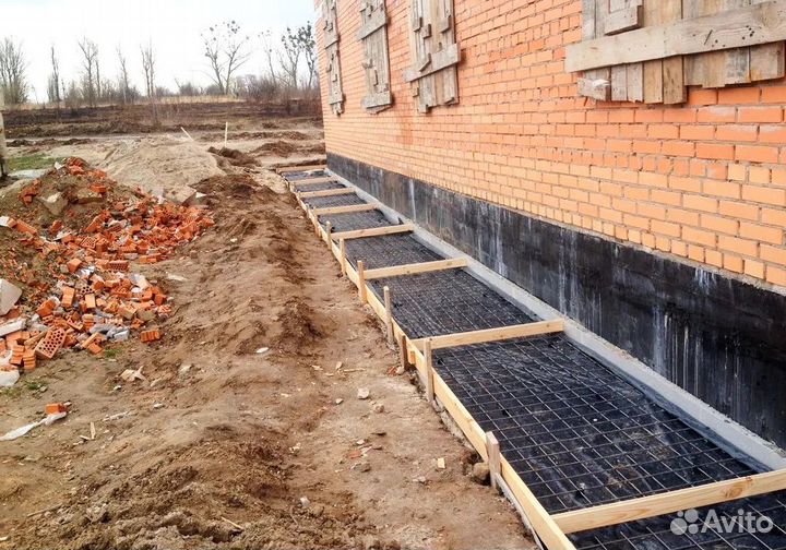 Заливка отмостки