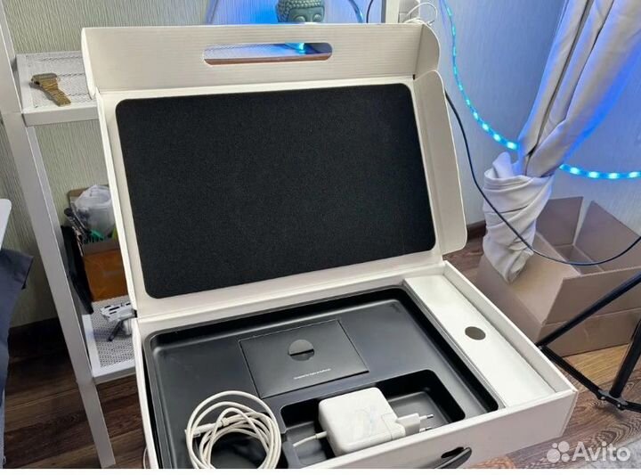 Macbook 13 Pro i5/628GB SSD+HDD