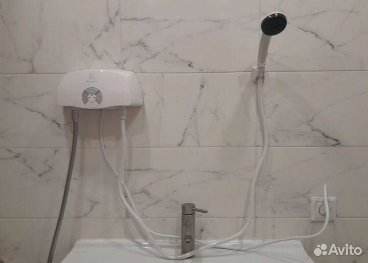 Установка водонагревателя, счетчика, сантехник