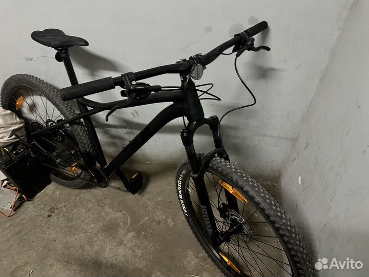 Велосипед GT avalanche expert M