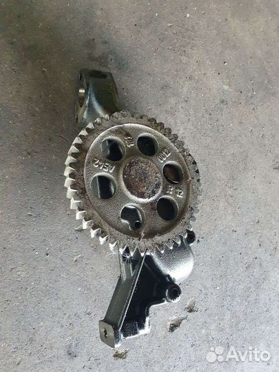 Насос масляный Mercedes actros