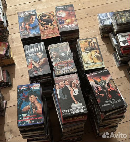 Коллекция видеокассет кассет VHS фильмы