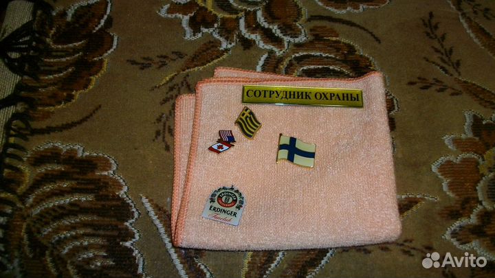 Значки и магниты на холодильник