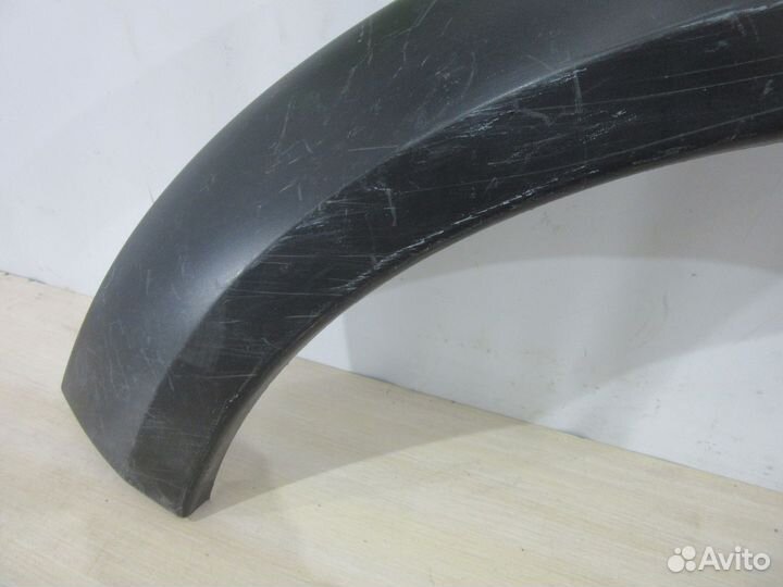 Накладка переднего крыла левого Subaru Impreza G12