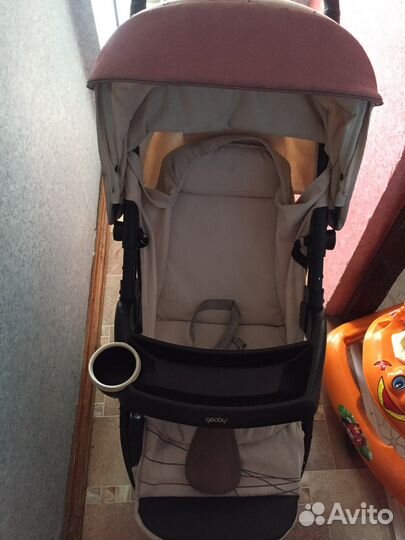 Прогулочная коляска geoby