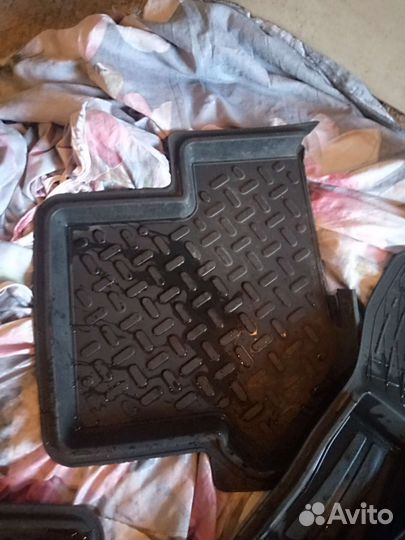 Резиновые коврики для chevrolet