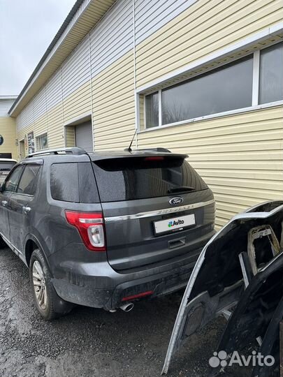 Ford Explorer 3.5 AT, 2014, битый, 188 000 км