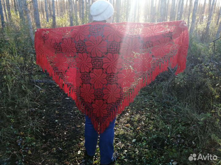Шаль вязаная