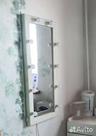 Зеркало с подсветкой