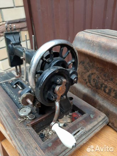 Швейная машинка Gritzner