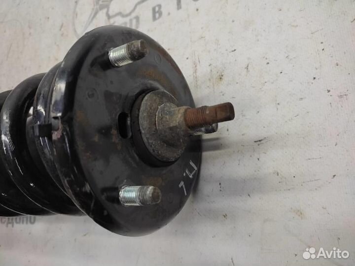 Стойки передние w470 X-class 699.301 2018