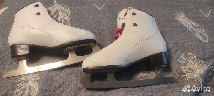 Коньки фигурные женские 39 размер
