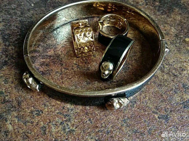 Набор - браслет, серьги, кольцо. Черепа
