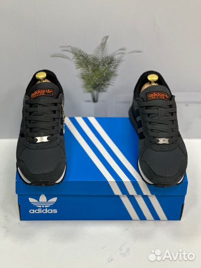 Кроссовки adidas мужские