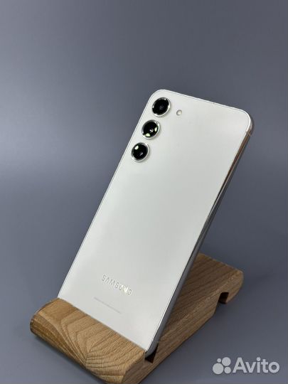 Samsung Galaxy S23, 8/256 ГБ