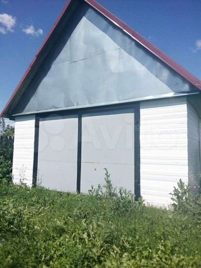 Дом 31,8 м² на участке 12 сот.