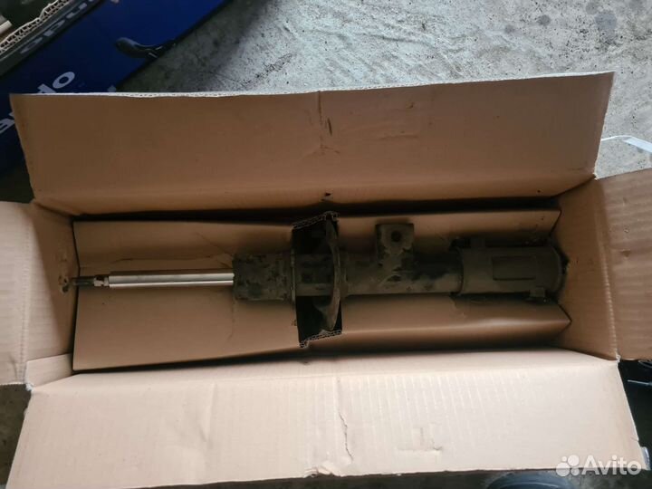 Оригинальные передние стойки