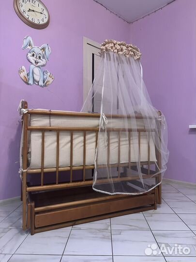 Детская кроватка