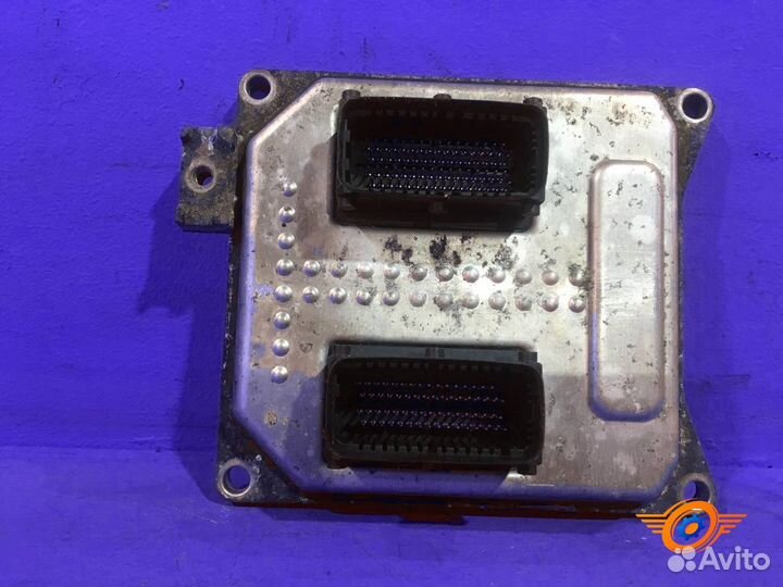 Блок управления двигателем Opel Zafira B минивэн