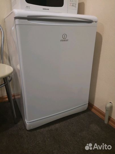 Холодильник indesit MT 08
