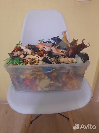 Игрушки фигурки животные