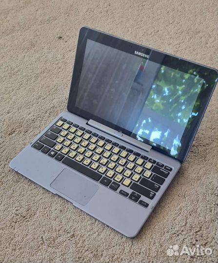 Планшет ноутбук 2 в 1