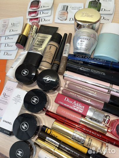 YSL, Chanel, Dior, Givenchy, Moshino и др