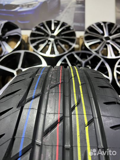 Bridgestone Potenza Adrenalin RE004 235/45 R17 97W