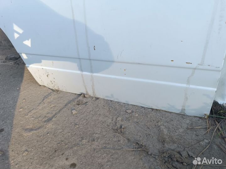 Дверь задняя правая на ваз 2104