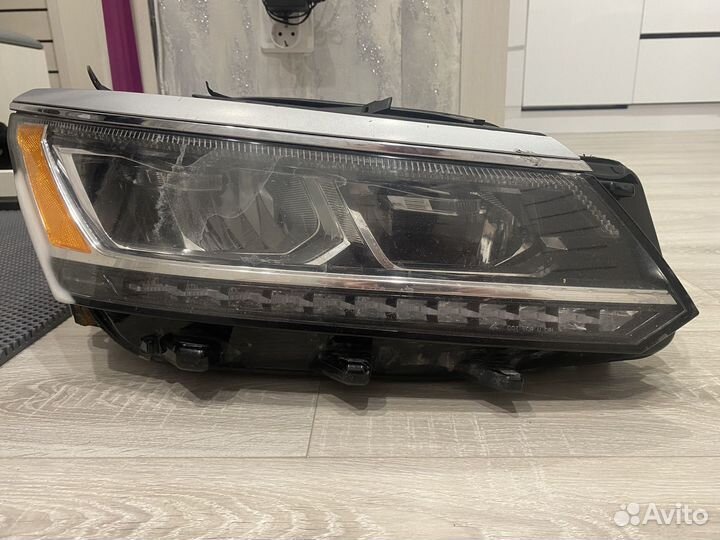 Фара правая на VW passat usa