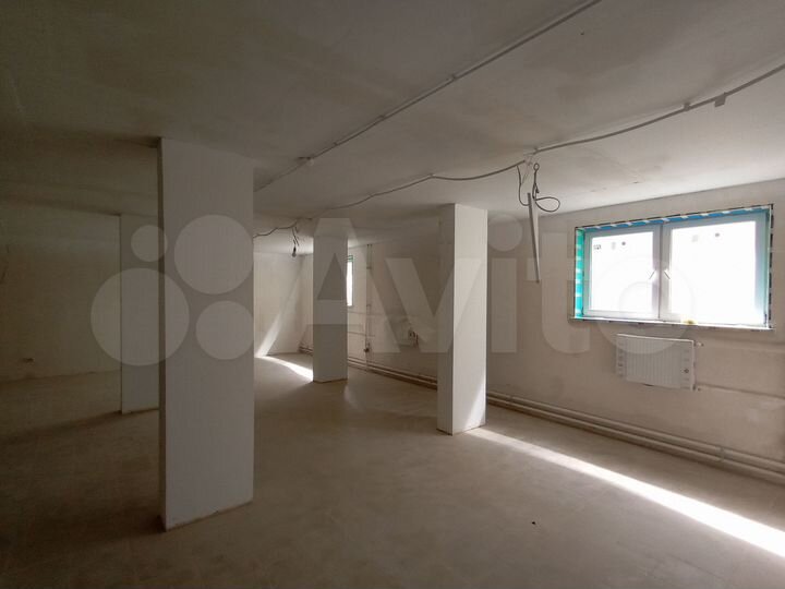 Свободного назначения, 590 м²