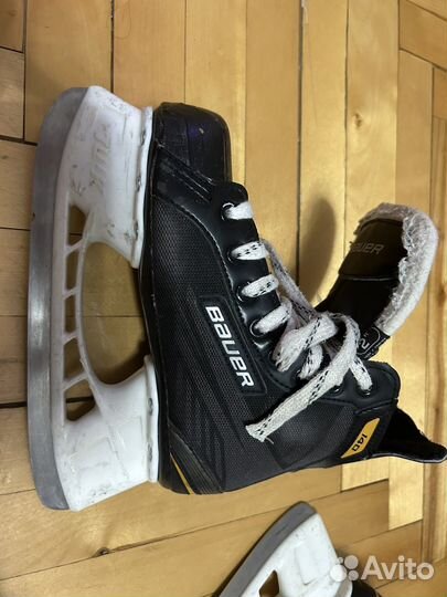 Коньки хоккейные профессиональные Bauer 35 размер