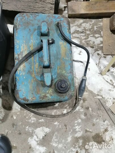Лодочный мотор