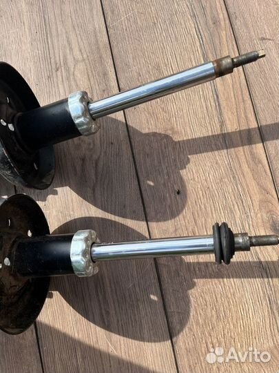 Амортизатор подвески передний Opel Vectra B 1.6