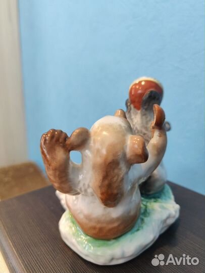 Фарфоровая чернильница 