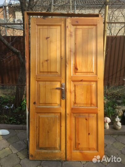 Дверь входная деревянная бу