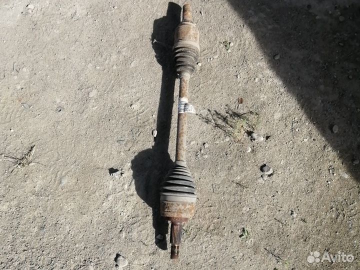 Привод левый Renault Megan 3 1.6