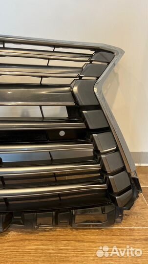 Решетка радиатора Lexus LX