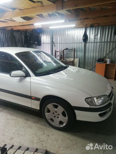 Opel Omega 2.5 МТ, 1994, 422 000 км