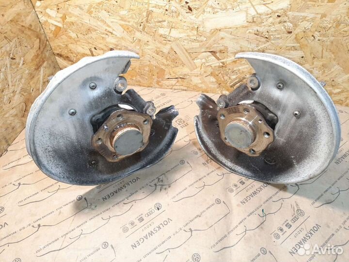 Кулак поворотный задний Audi A4 B8 A5 8T