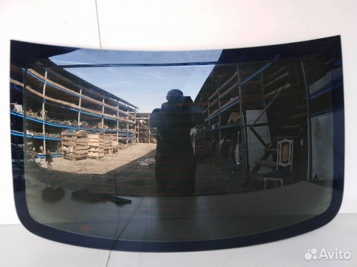 Стекло заднее Hyundai Sonata 5 NF 2005-2010