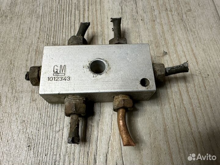 Распределитель тормозных сил Opel Astra G