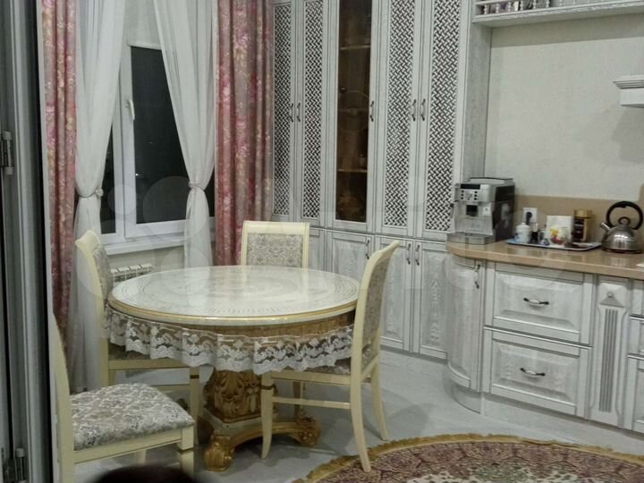 2-к. квартира, 68 м², 4/11 эт.