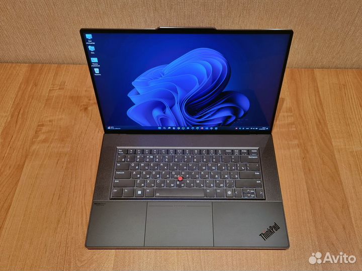 Lenovo ThinkPad Z16 Ryzen 7PRO 6850H / Radeon 680М