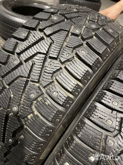 Pirelli Ice Zero 215/55 R16