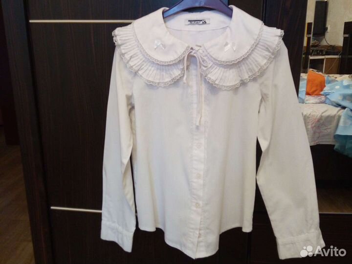 Белая блузка в школу 1,2 класс